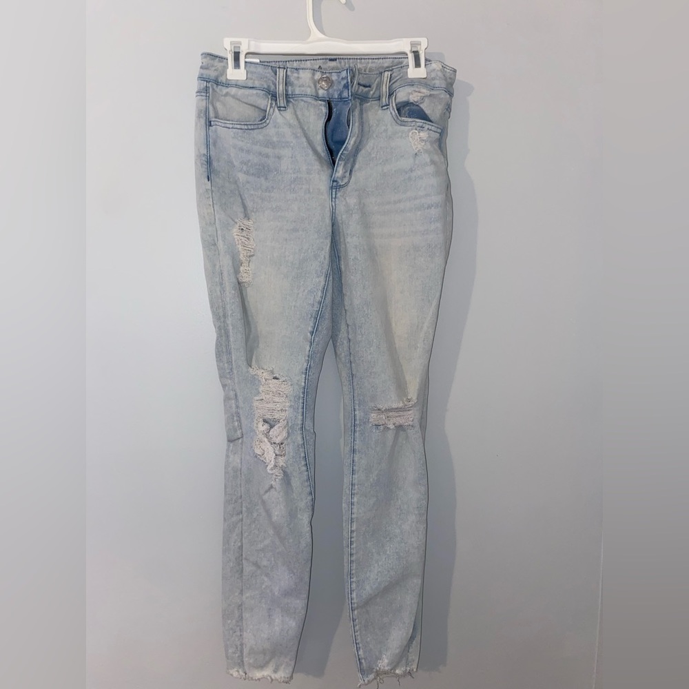 HARDLY WORN AE JEANS